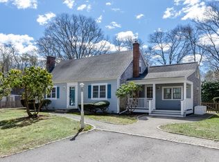15 Aurora Ave, Centerville, MA 02632