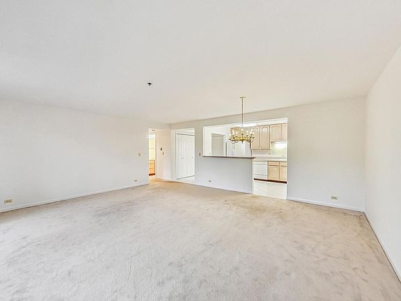 3rd image of 6401 Lincoln Ave Unit 309