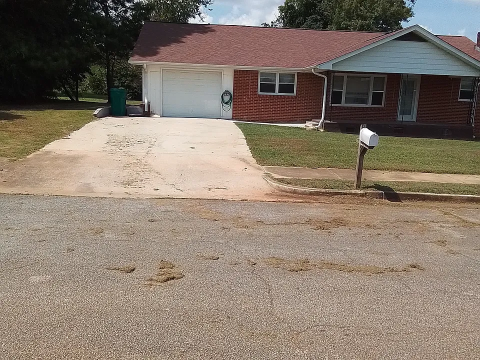 2611 13th Ave
