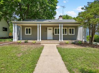 1208 W Daniel St, Champaign, IL 61821