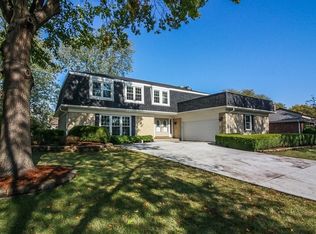500 Stafford Ln, Glen Ellyn, IL 60137