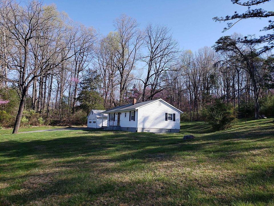 2nd image of 448 Lee Ln