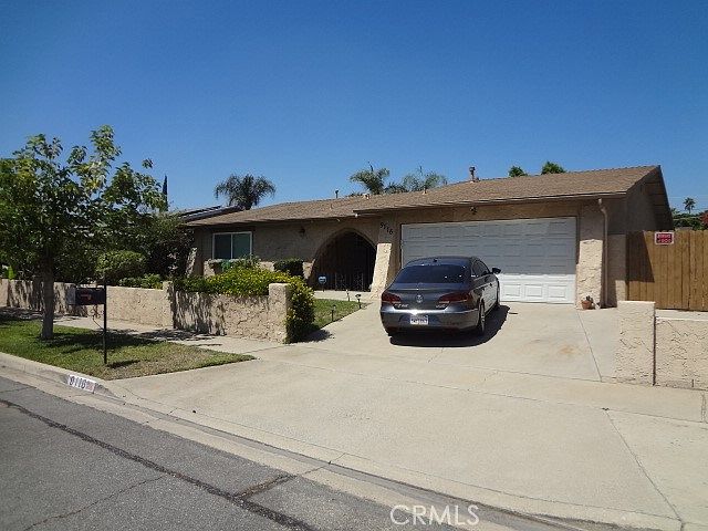 1st image of 9116 Amber Ct