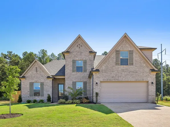 195 Ridgefield Dr, Oakland, TN 38060