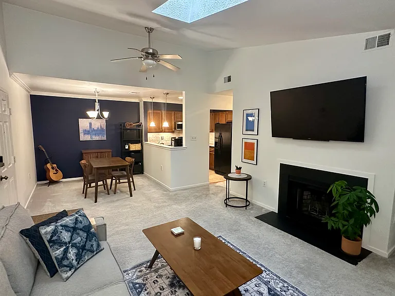 7707 Lexton Pl #E — Photo 1
