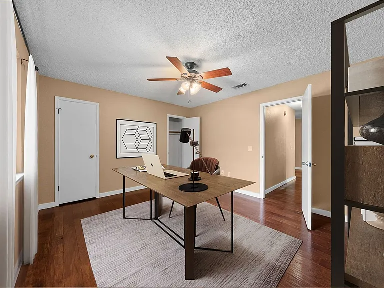 6700 Carisbrooke Ln — Photo 18