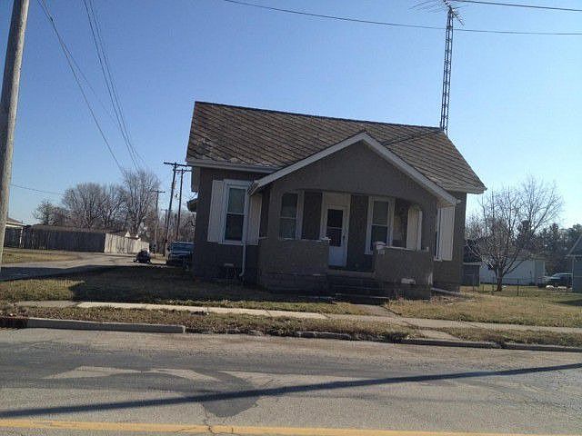 1st image of 110 N Plank St