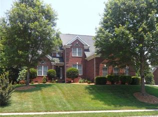 8106 Denholme Dr, Waxhaw, NC 28173