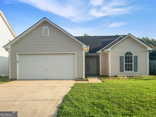 1588 Isleworth Cir, College Park, GA 30349