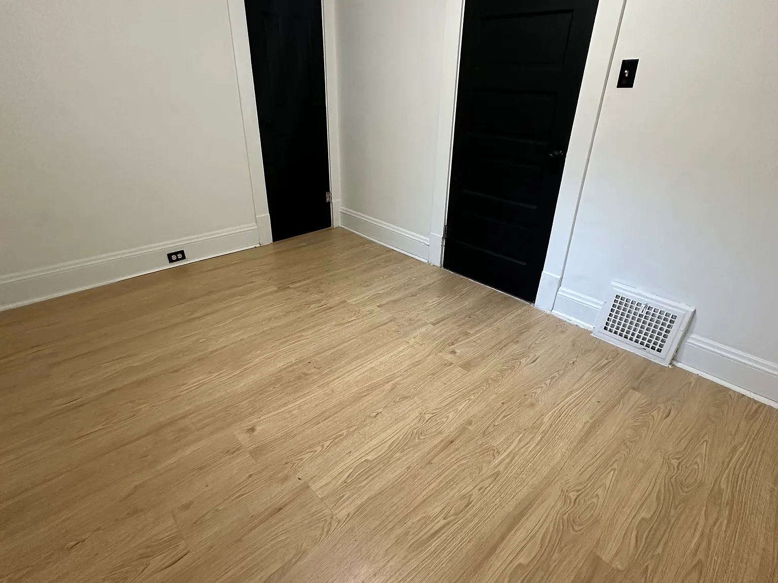 2 bed, $950 — Photo 4