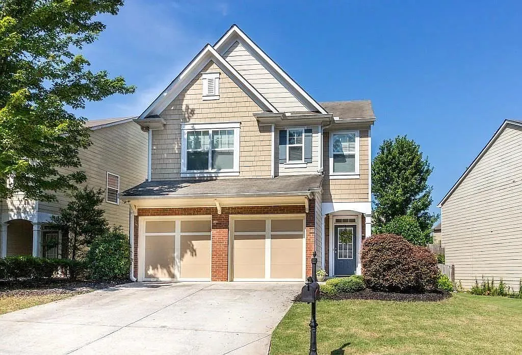 4 bed, 2.5 bath, 1806 sqft, $2,350 — Photo 1