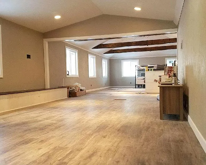 E1490 Grandview Rd — Photo 2