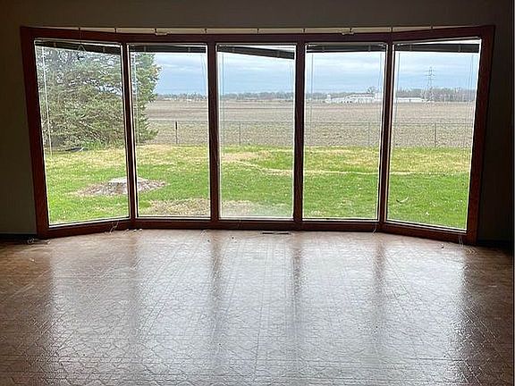 5th image of 2215 Morningside Dr