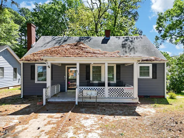 913 Woodrow St S, Wilson, NC 27893