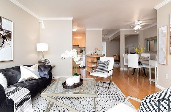3rd image of 988 Fulton St APT 218