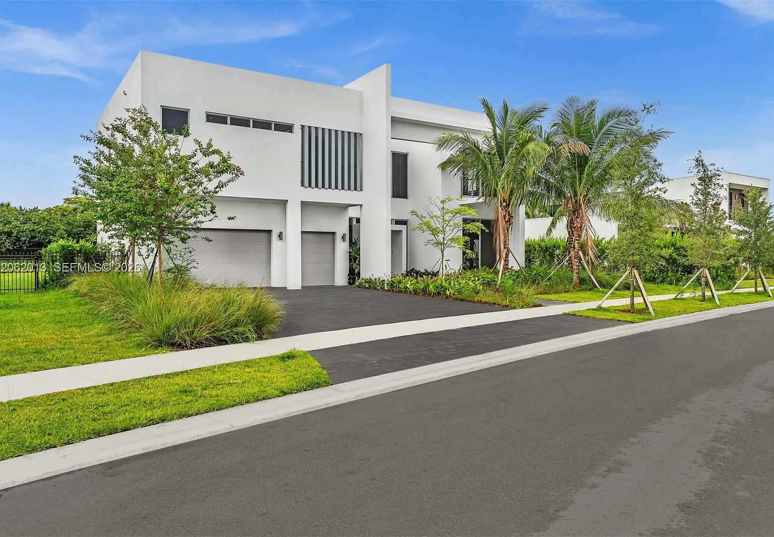Botaniko Estates Of Weston — Photo 2
