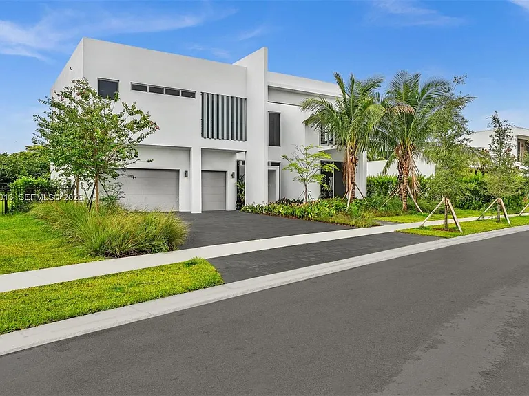 16644 Botaniko Dr N — Photo 2