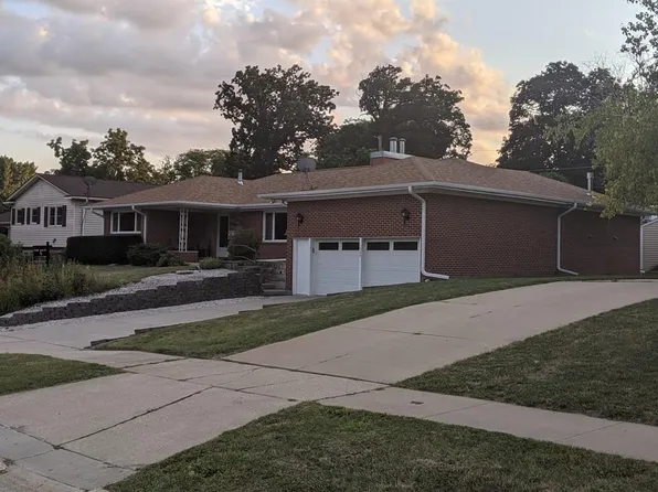 1320 Williams Dr, Fort Dodge, IA 50501