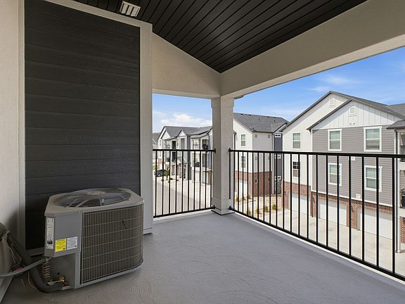 5th image of 858 N Coulsen Dr #K303