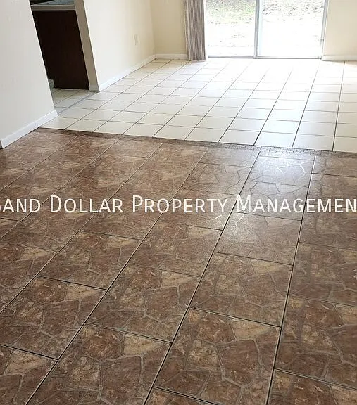2324 Otis Ave — Photo 4