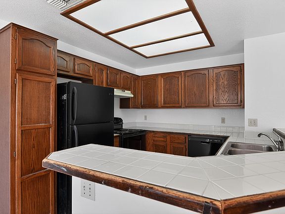 5th image of 11666 N 28th Dr Unit 143
