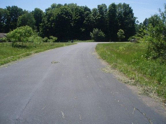 3rd image of Cygnet Dr #15