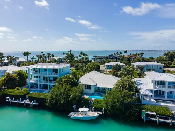 180 14th St, Key Colony Beach, FL 33051