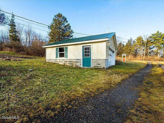 5th image of 264 Beacon Road