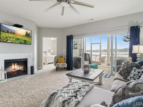 62 Knox Rd #V104, Rocky Mount, MO 65072