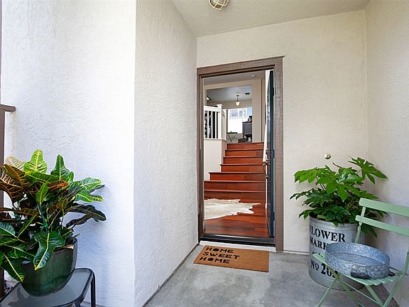 2nd image of 10136 Wateridge Cir Unit 121