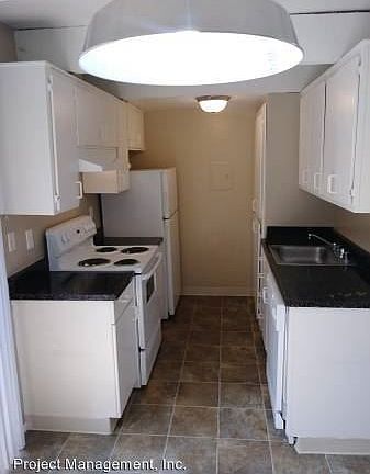 5th image of 2322 Q St APT 17