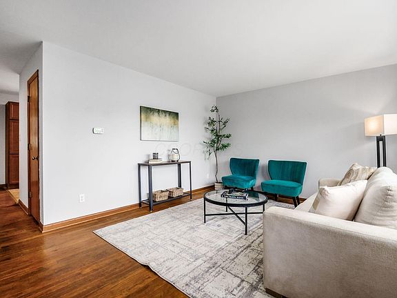 3rd image of 2580 Symington Ave