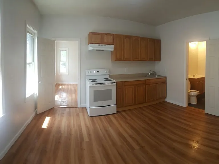 10 Buffum St #1 — Photo 3