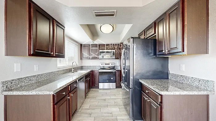 5135 W Mission Ln — Photo 10