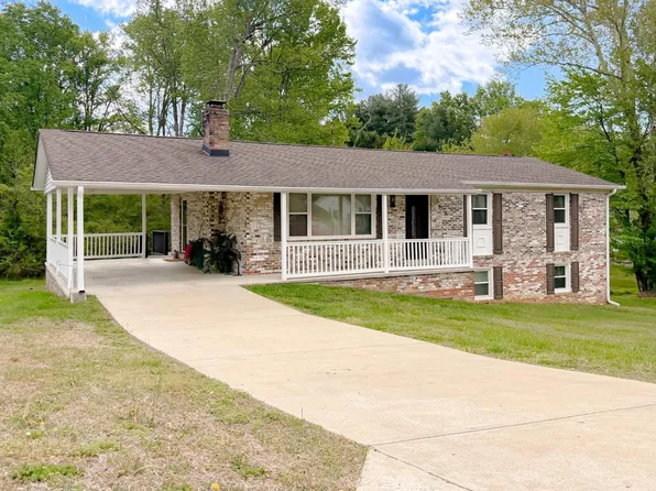 8525 Cardinal Ln, White Plains, MD 20695