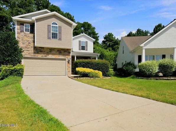 106 Lightwater Court, Aberdeen, NC 28315