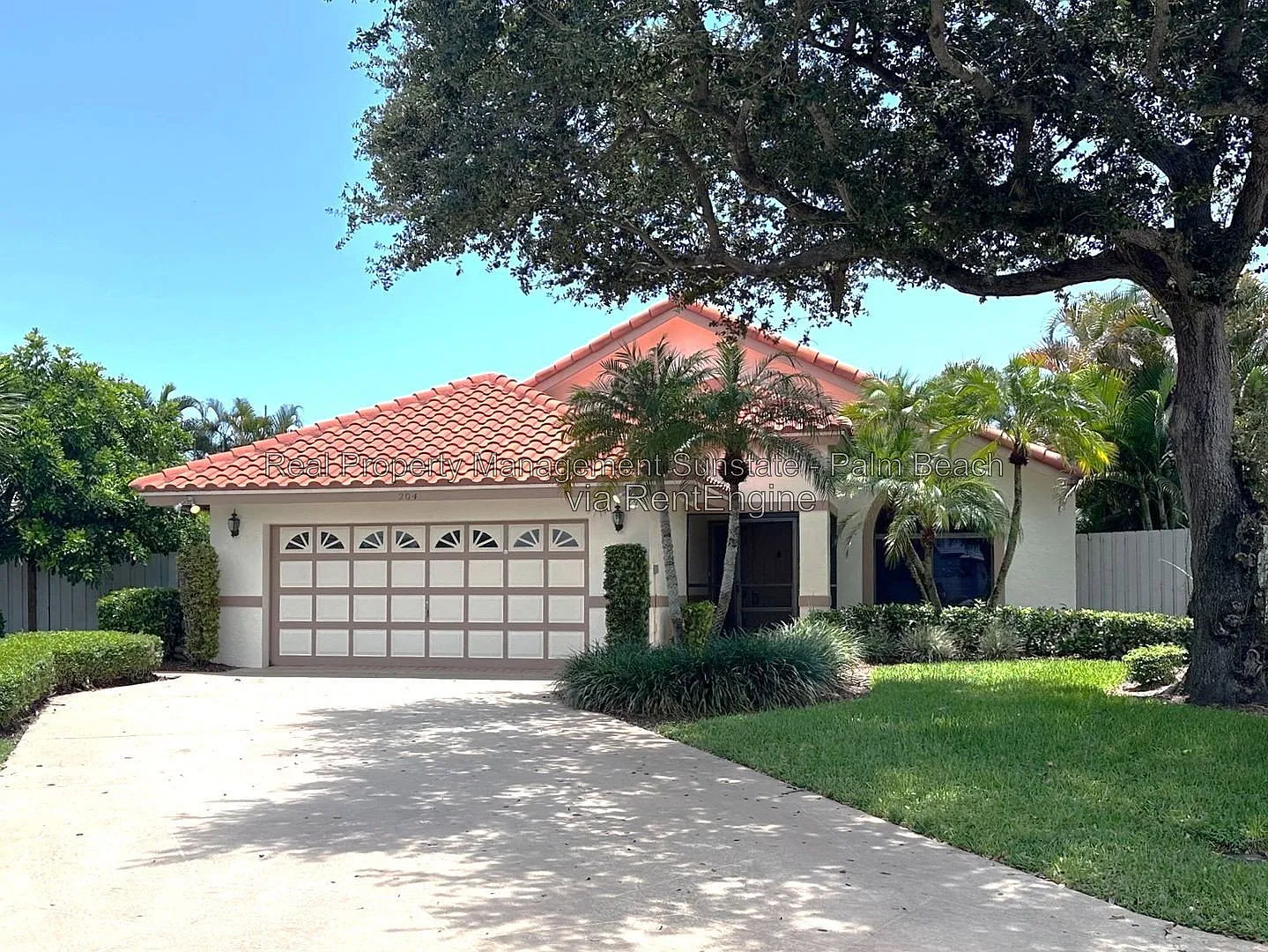 3 bed, 2.0 bath, 1934 sqft, $3,175 — Photo 1