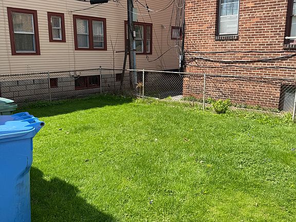 3rd image of 197 Milburn St #197