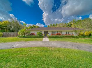 9750 SW 96th Ct, Miami, FL 33176