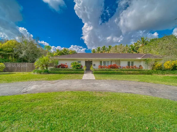 9750 SW 96th Ct, Miami, FL 33176