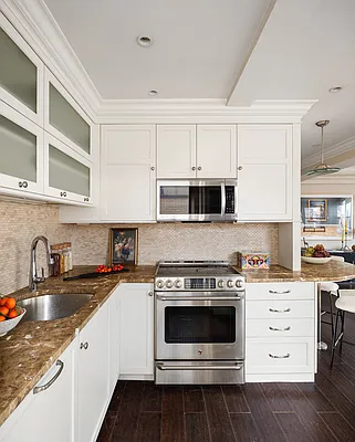 Sold by Compass | media 9