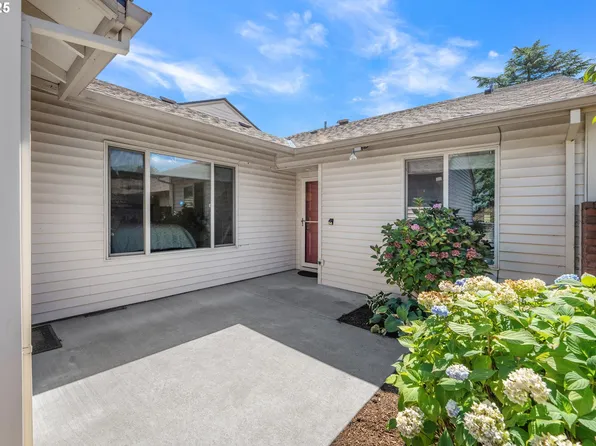 15730 SW Greens Way, Tigard, OR 97224