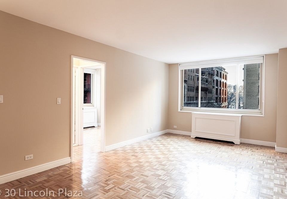 1st image of 30 W 63rd St APT 3P