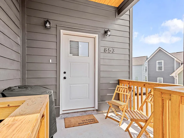 853 S One Mile Rd — Photo 28