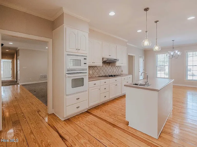 801 Sawmill Landing Rd — Photo 16