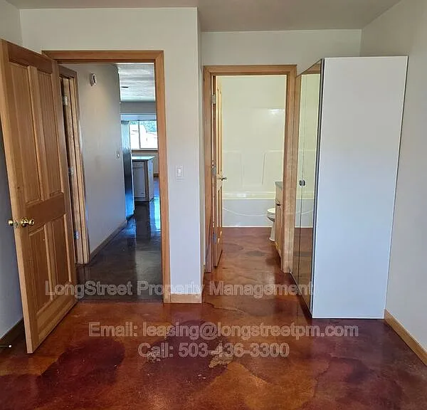 132 SW Avery Ave #103 — Photo 23