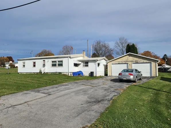 20287 Oak St, Broad Top, PA 16621