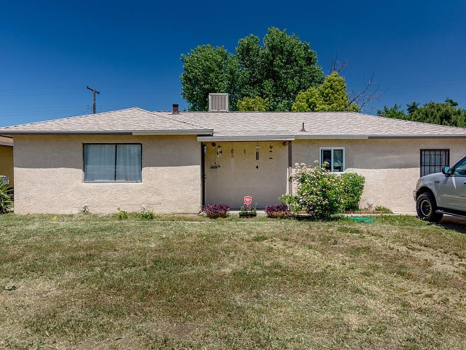 2nd image of 3931 E McKinley Ave