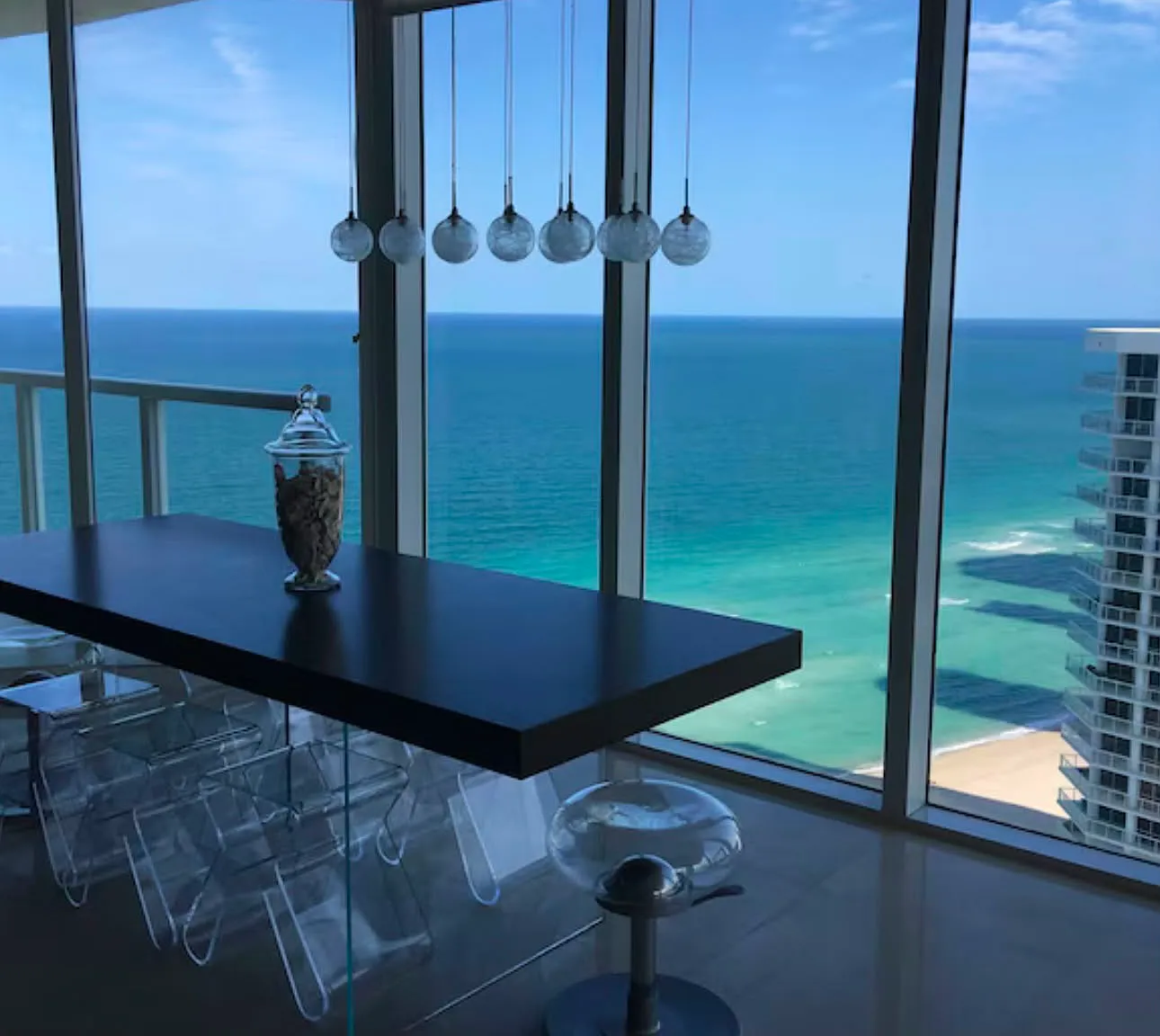 2 bed, 1423 sqft, $6,500 — Photo 3