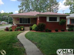 24201 Majestic St, Oak Park, MI 48237